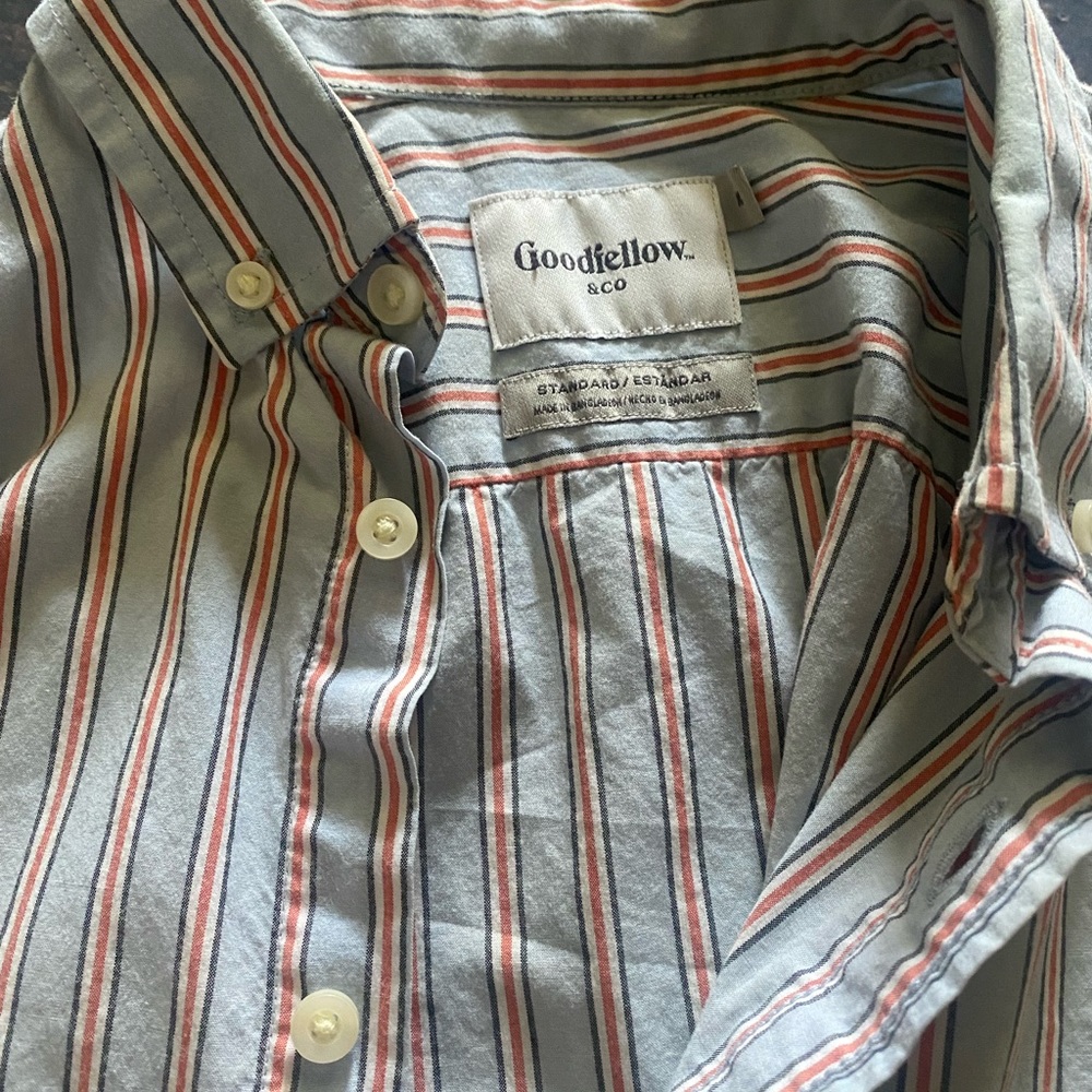Men’s Goodfellow button up shirt